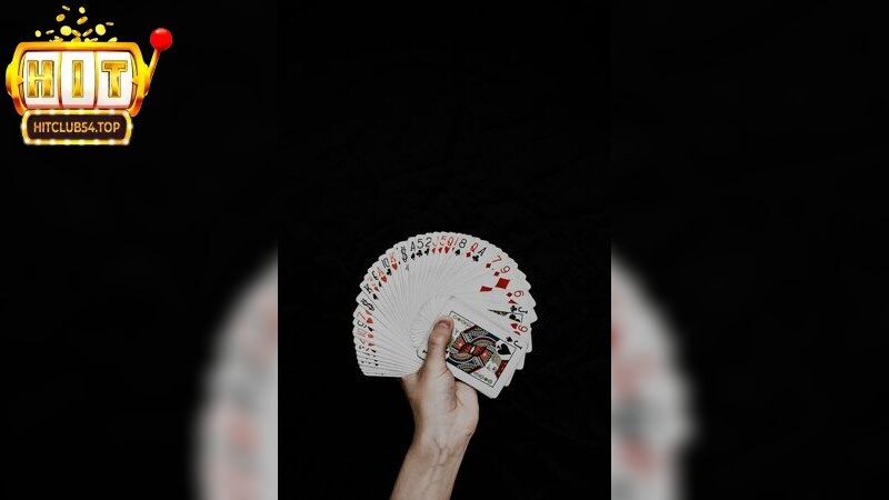 Cách Fold trong poker là gì? ảnh hưởng đến chiến thuật chơi?